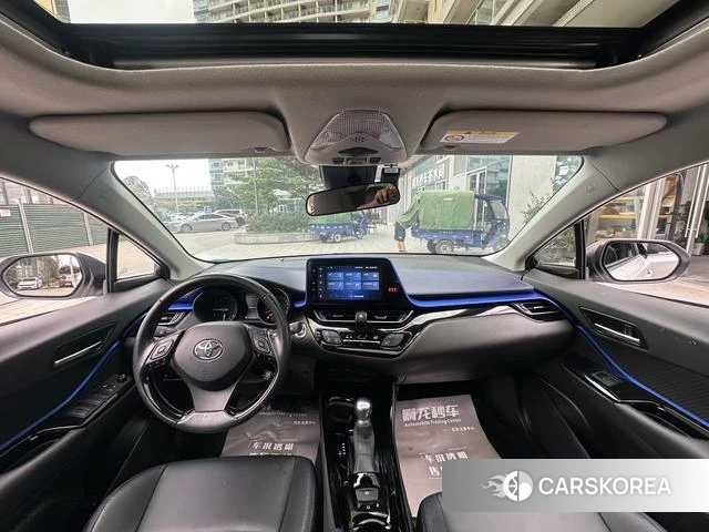 Toyota C-HR id 4368350 из Китая 16