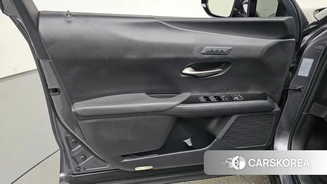 Lexus UX250h id 4459292 из Кореи 16