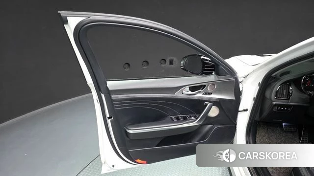 Kia Stinger Meister id 4245076 из Кореи 16