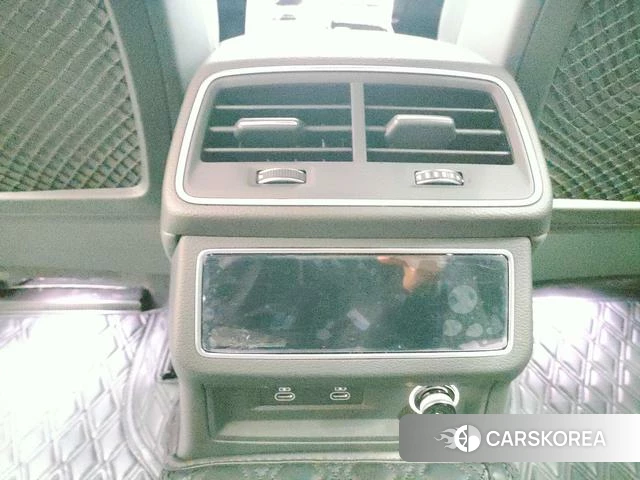 Audi A6L id 4277183 из Китая 16
