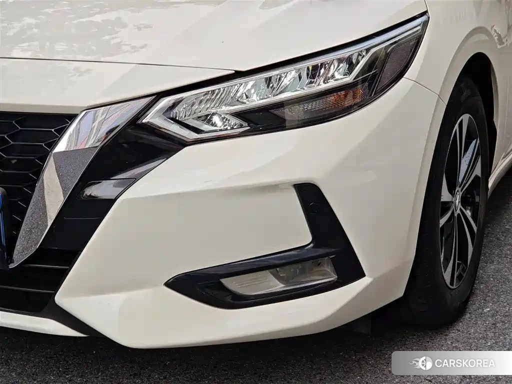 Nissan Xuan Yi id 4514346 из Китая 16