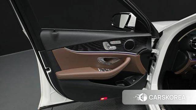 Mercedes-Benz E-Class W213 id 4543266 из Кореи 16