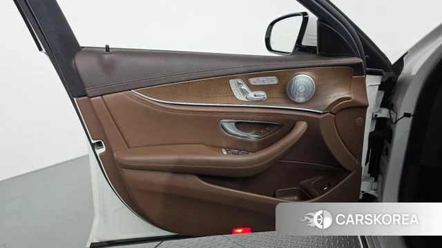 Mercedes-Benz E-Class W213 id 4907111 из Кореи 16