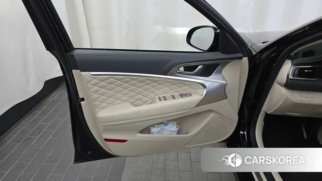 Genesis The New G70 id 4501343 из Кореи 16