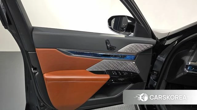 BMW i7 (G70) id 4422188 из Кореи 16