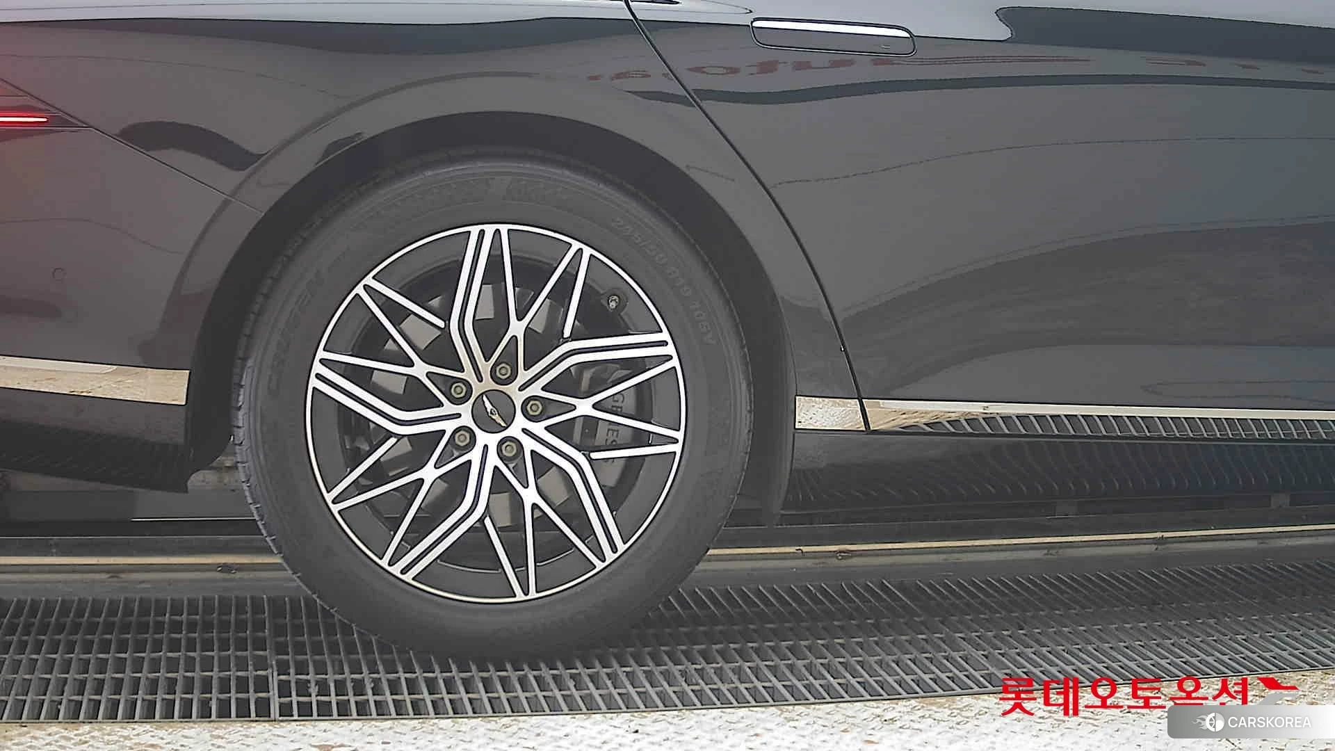 Hyundai G90 id 4902574 из Кореи 16