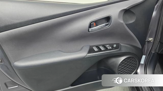 Toyota Prius 4th Generation id 4614154 из Кореи 16