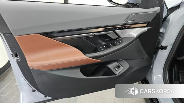 BMW 5 Series (G60) id 4185646 из Кореи 16