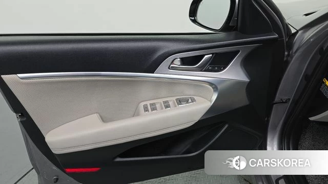 Genesis G70 id 4568230 из Кореи 16