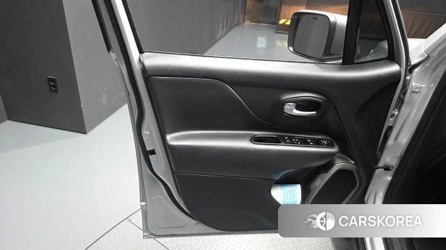 Jeep Renegade id 4835746 из Кореи 16