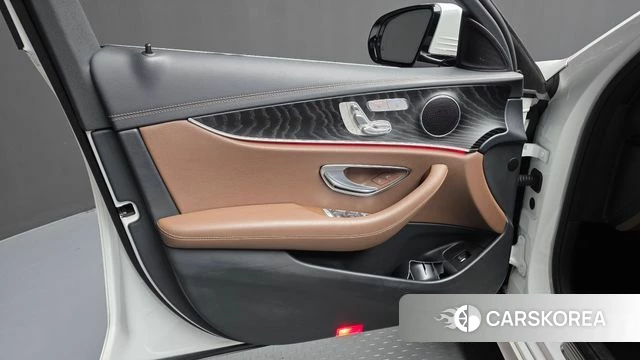 Mercedes-Benz E-Class W213 id 4223578 из Кореи 16