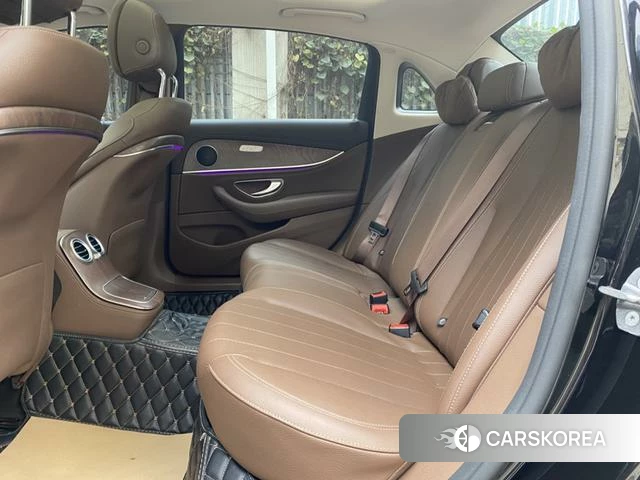 Mercedes-Benz E-class PHEV id 4217395 из Китая 16