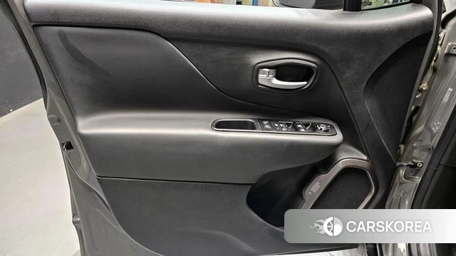 Jeep Renegade id 4310032 из Кореи 16
