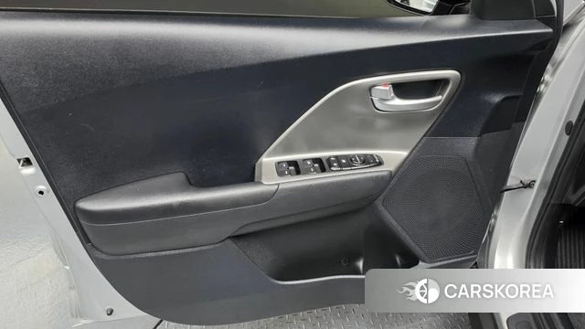 Kia Niro Plus id 4707138 из Кореи 16