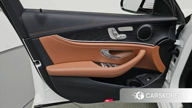 Mercedes-Benz E-Class W213 id 4231711 из Кореи 16