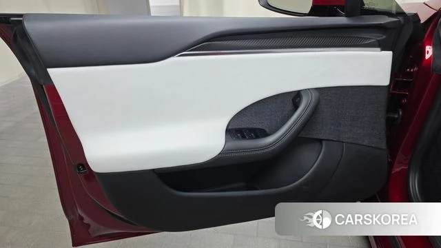 Tesla Model S id 4480785 из Кореи 16