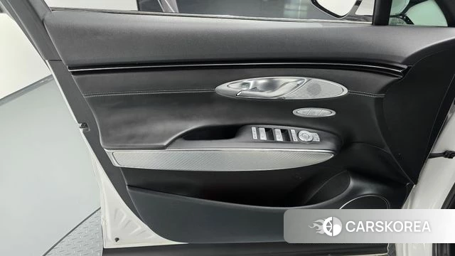 Genesis GV70 id 4573265 из Кореи 16