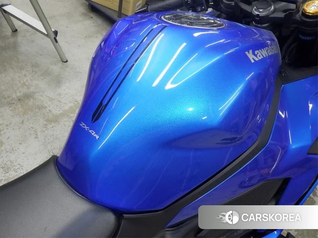 Kawasaki ZX-4R SE id 3949155 из Японии 16