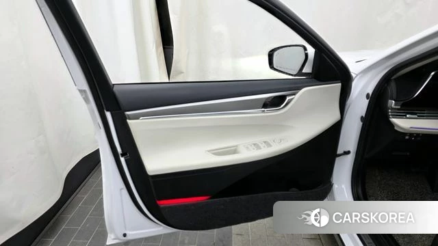 Hyundai The New Grandeur IG Hybrid id 4223913 из Кореи 16