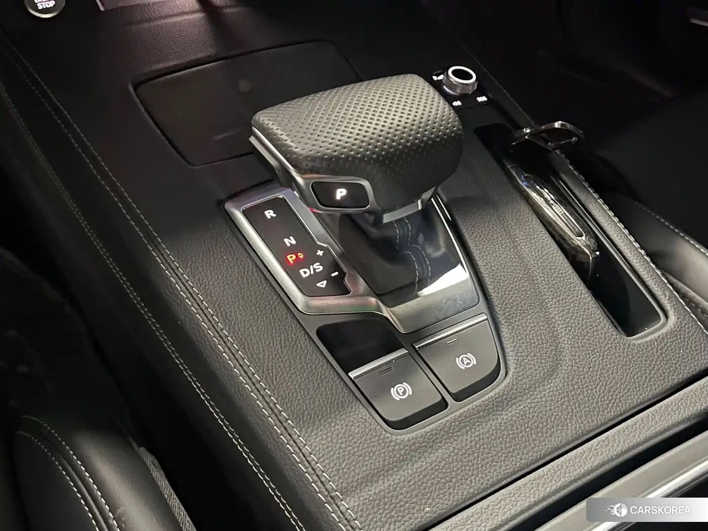 Audi Q5L id 4547504 из Китая 16