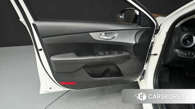 Kia The New K3 2nd generation id 4848479 из Кореи 16