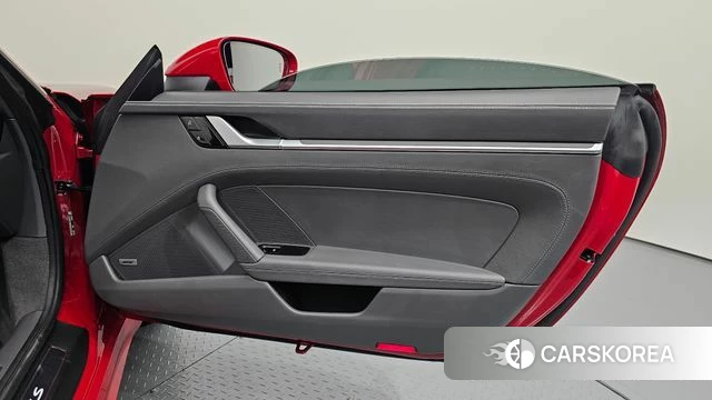 Porsche 911(992) id 4637265 из Кореи 16