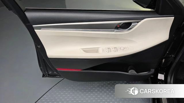 Hyundai The New Grandeur IG Hybrid id 4753902 из Кореи 16