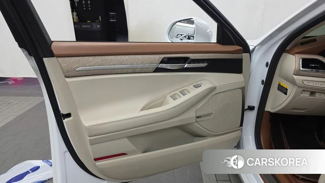 Genesis G90 id 4764516 из Кореи 16