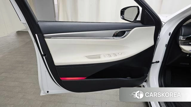 Hyundai The New Grandeur IG id 4401971 из Кореи 16