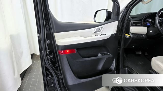 Hyundai The New Grand Starex id 4304913 из Кореи 16