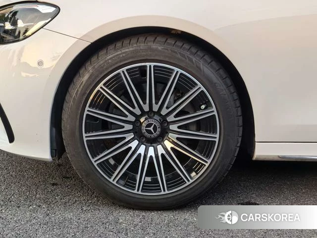 Mercedes-Benz E-class id 4307753 из Китая 16