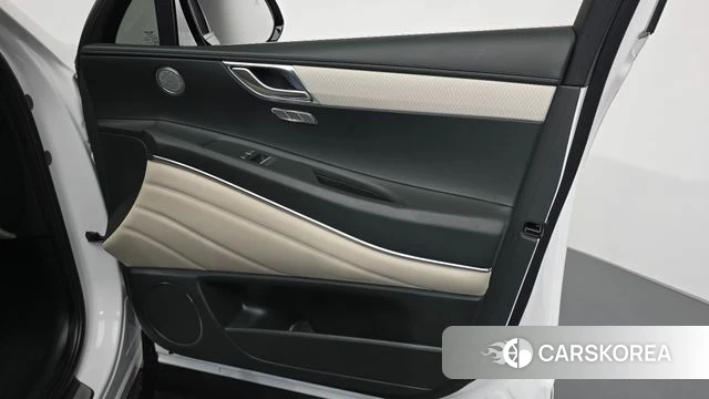 Genesis GV80 id 4904791 из Кореи 16