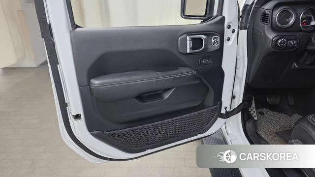 Jeep Wrangler (JL) id 4906987 из Кореи 16