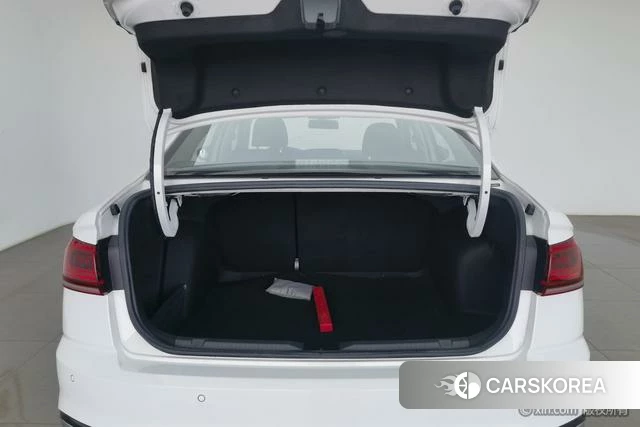 Volkswagen Bora id 4258517 из Китая 16