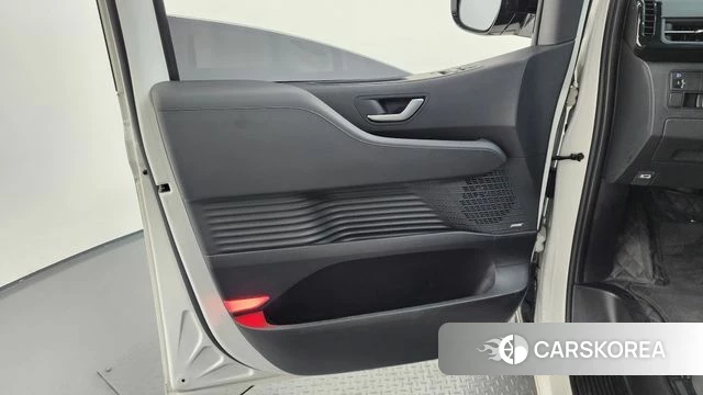 Hyundai Staria id 4555764 из Кореи 16
