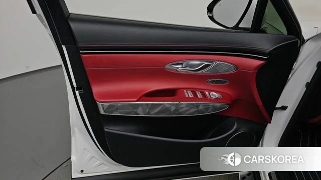 Genesis GV70 id 4603896 из Кореи 16