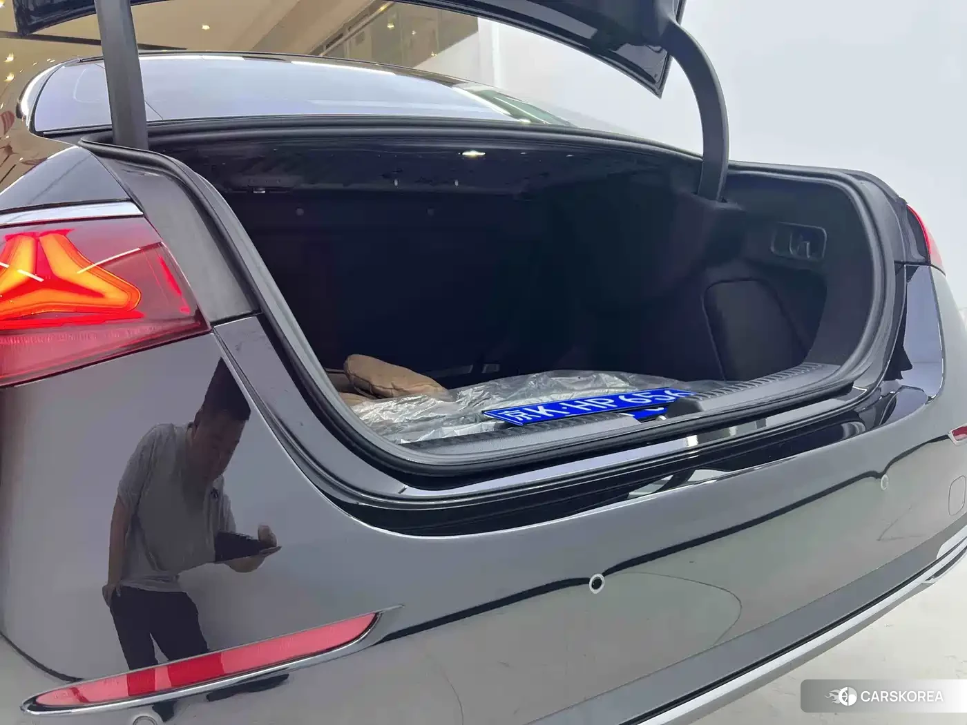 Mercedes-Benz E-Class id 4654642 из Китая 16