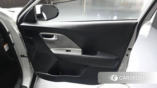 Kia Niro id 4490881 из Кореи 16