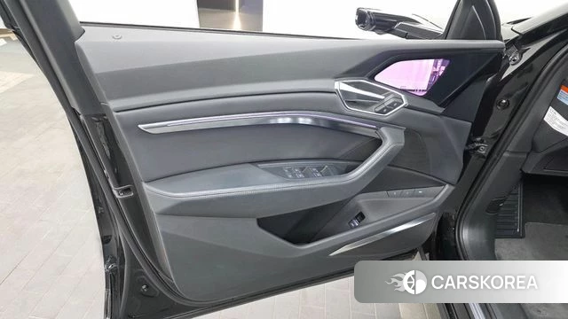 Audi e-Tron id 4585143 из Кореи 16