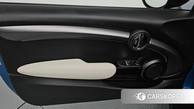 Mini Cooper Electric id 4475527 из Кореи 16