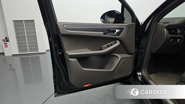 Porsche Macan id 4325187 из Кореи 16