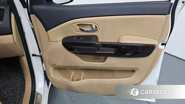 Kia The New Carnival id 4703206 из Кореи 16