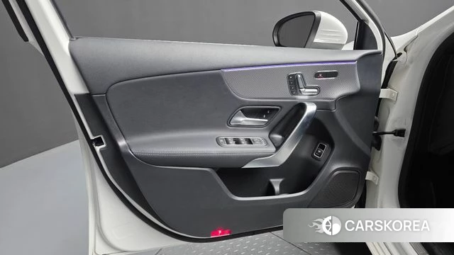 Mercedes-Benz A-Class W177 id 4302800 из Кореи 16