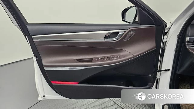 Hyundai The New Grandeur IG Hybrid id 4562382 из Кореи 16