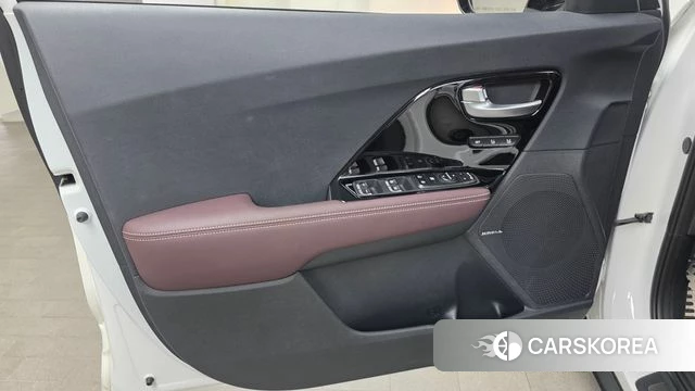 Kia The New Niro id 4458845 из Кореи 16
