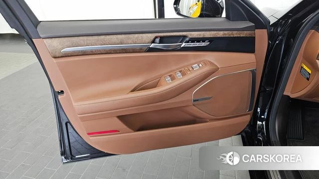 Genesis G90 id 4465298 из Кореи 16