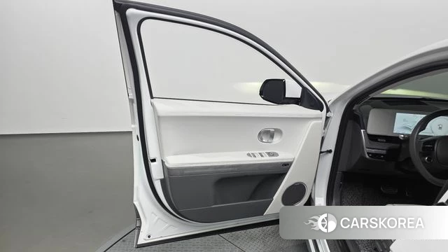 Hyundai Ionic 5 id 4337316 из Кореи 16