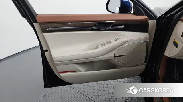 Genesis G90 id 4672157 из Кореи 16