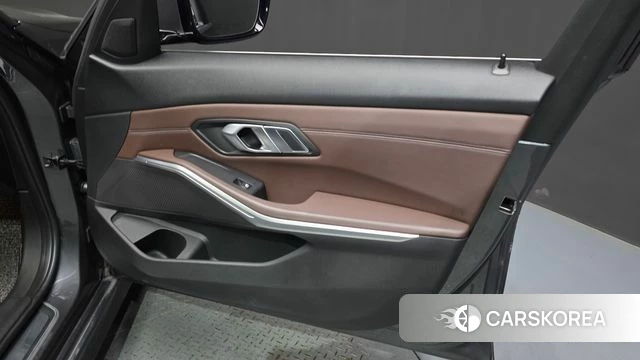 BMW 3 Series (G20) id 4363027 из Кореи 16
