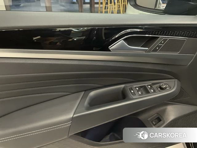 Volkswagen Passat id 4299658 из Китая 16
